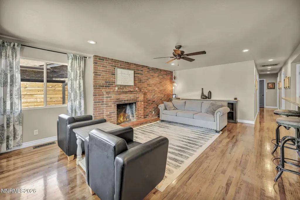 275 Hillcrest Reno NV 89509
