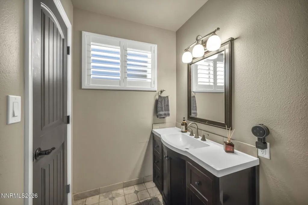 275 Hillcrest Reno NV 89509