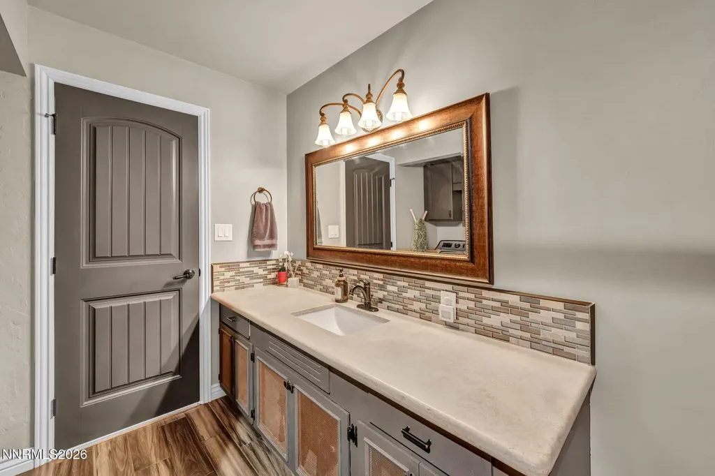 275 Hillcrest Reno NV 89509