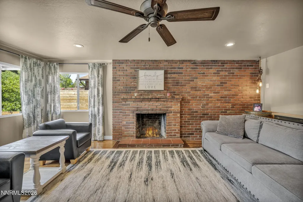 275 Hillcrest Reno NV 89509