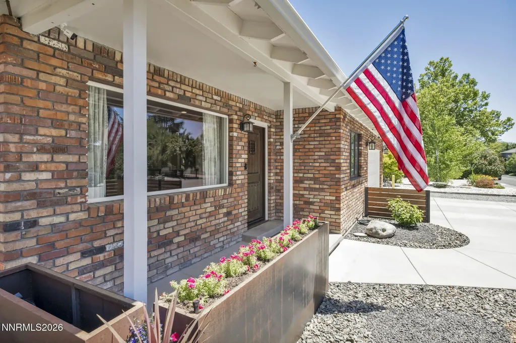 275 Hillcrest Reno NV 89509