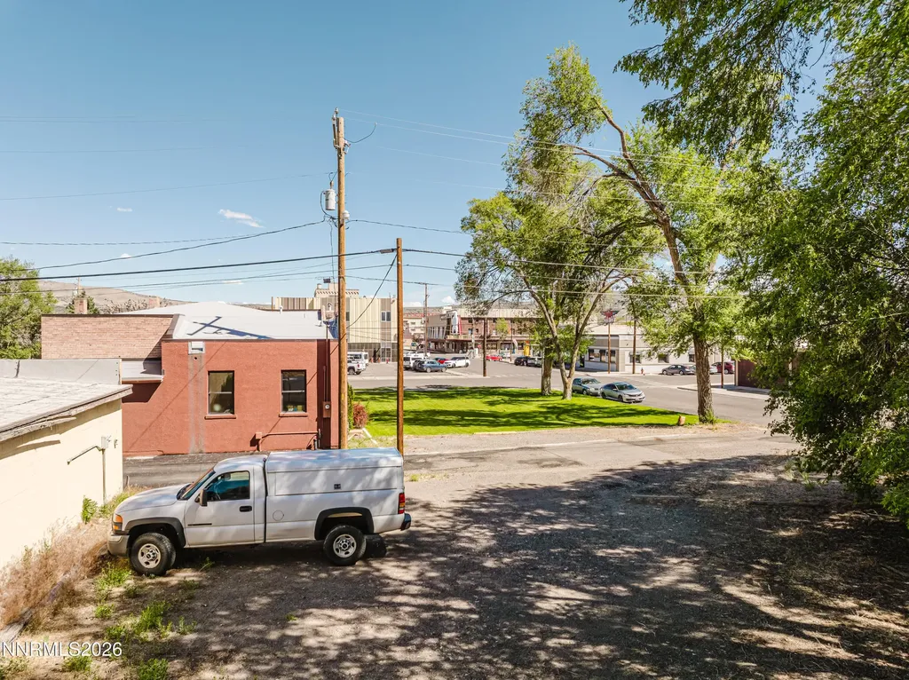 421 Court Elko NV 89801
