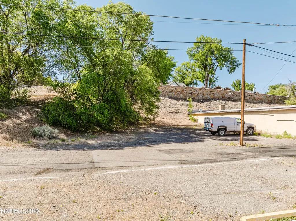 421 Court Elko NV 89801