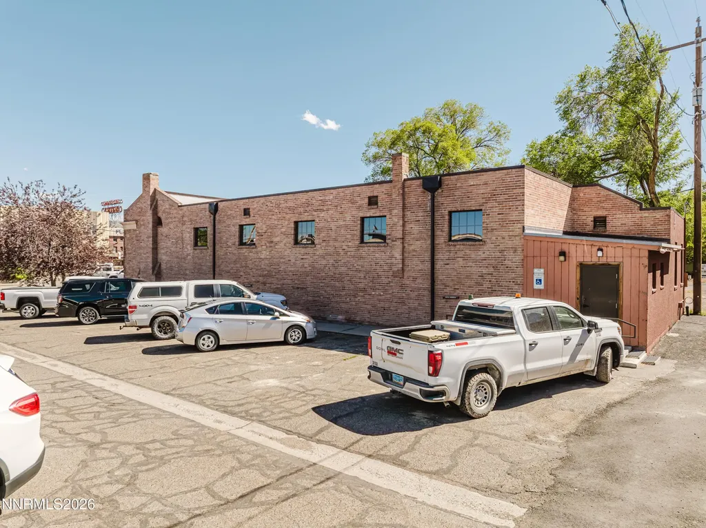 421 Court Elko NV 89801