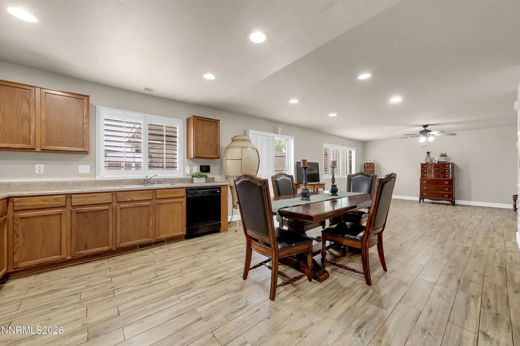 7991 Mariner Cove Reno NV 89506