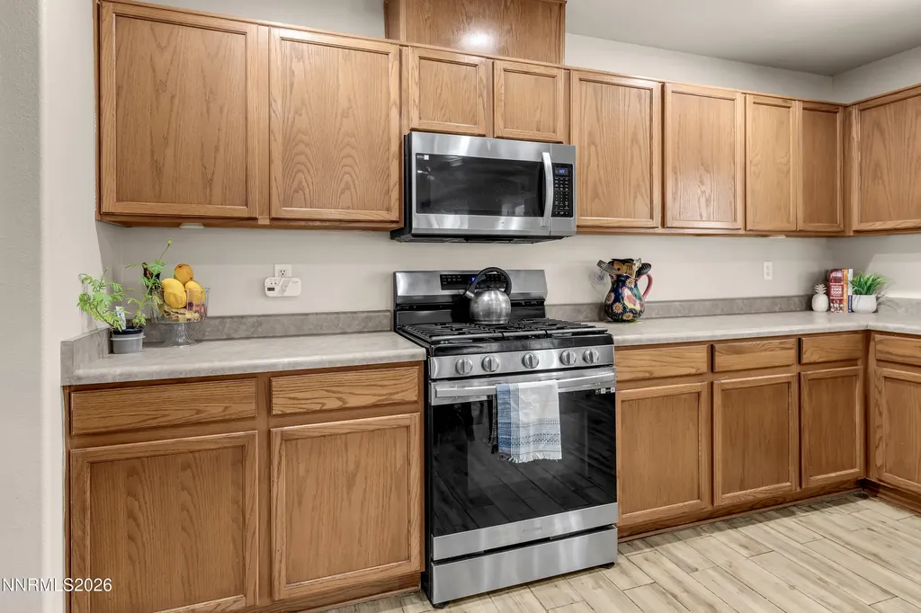 7991 Mariner Cove Reno NV 89506
