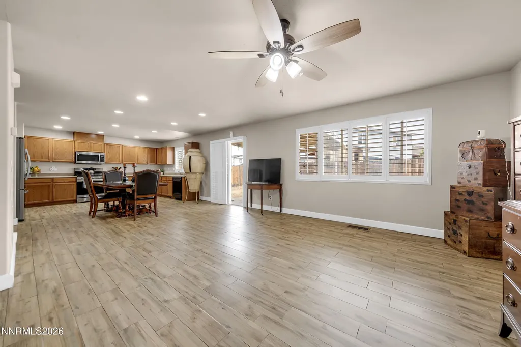 7991 Mariner Cove Reno NV 89506
