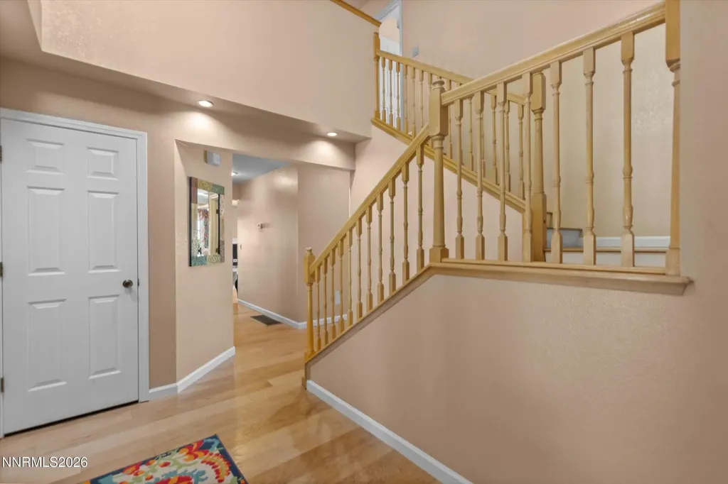 5225 Canyon Crest Sparks NV 89436