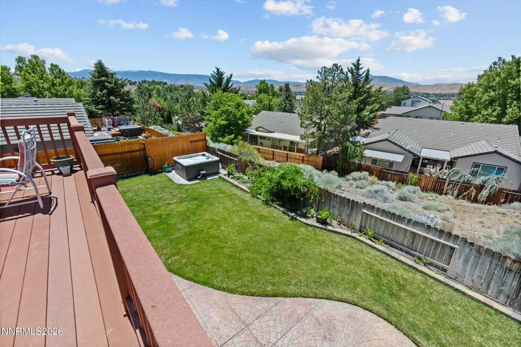 5225 Canyon Crest Sparks NV 89436
