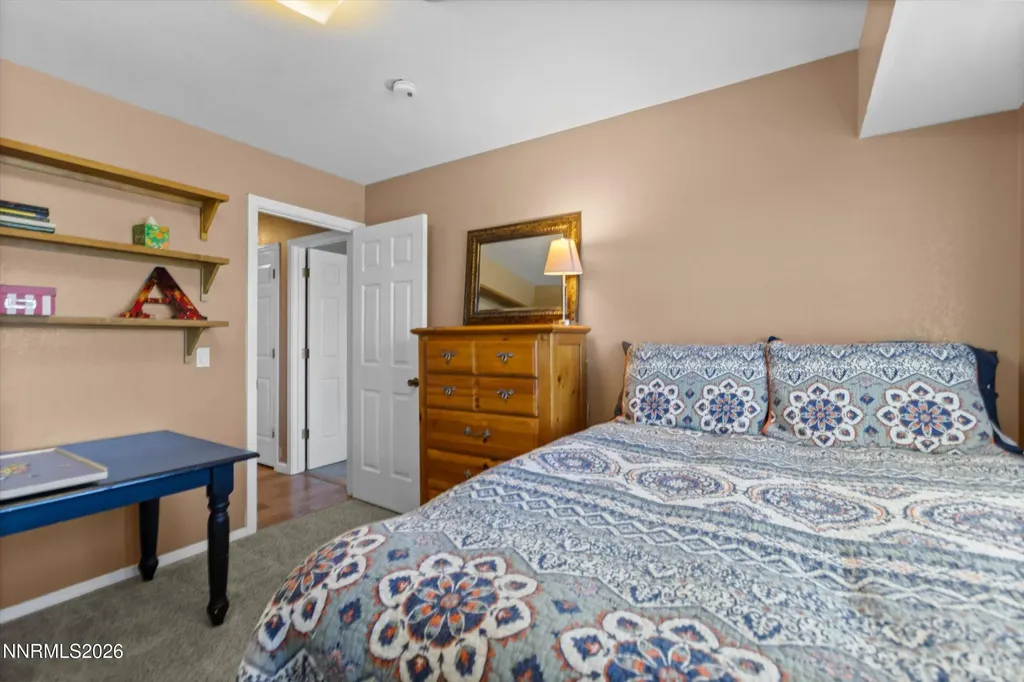 5225 Canyon Crest Sparks NV 89436