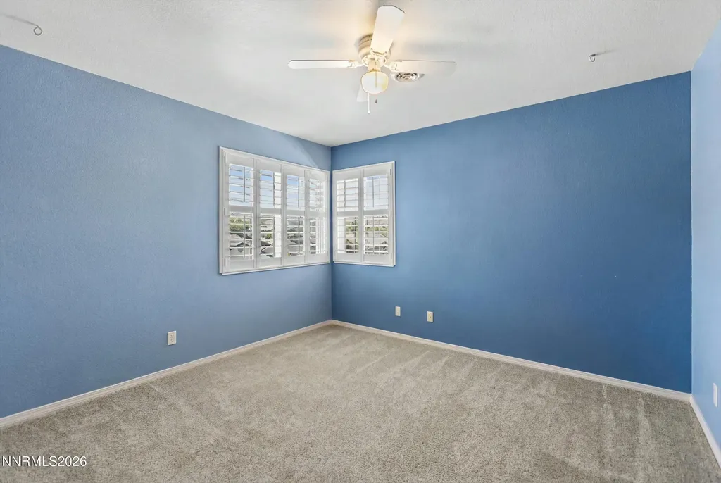 5225 Canyon Crest Sparks NV 89436