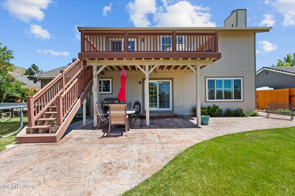 5225 Canyon Crest Sparks NV 89436
