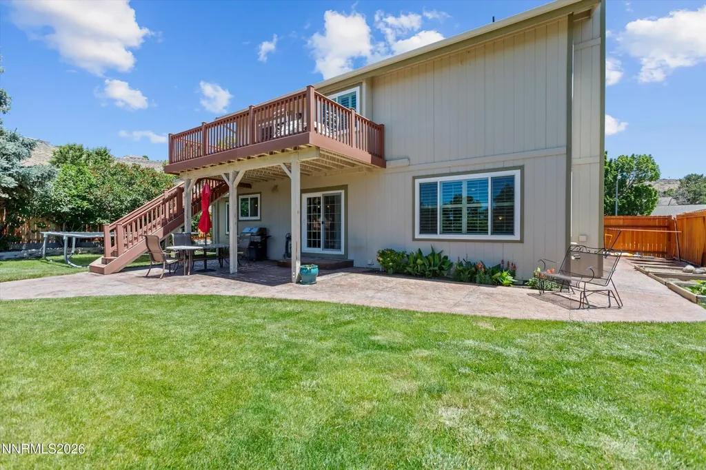 5225 Canyon Crest Sparks NV 89436