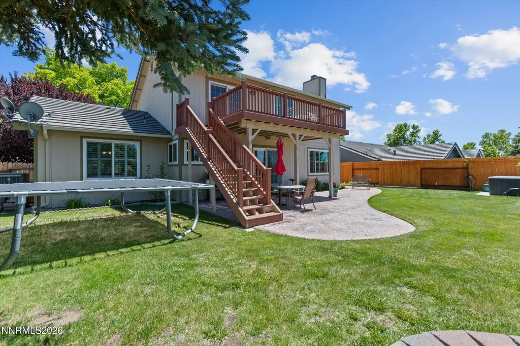 5225 Canyon Crest Sparks NV 89436