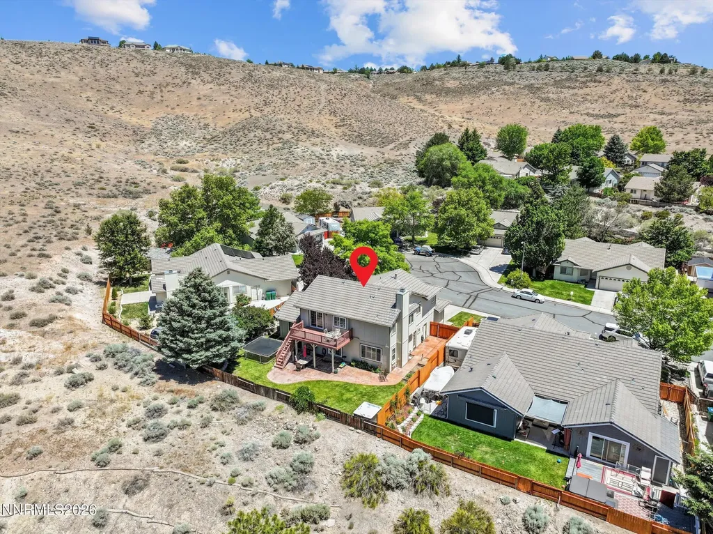 5225 Canyon Crest Sparks NV 89436