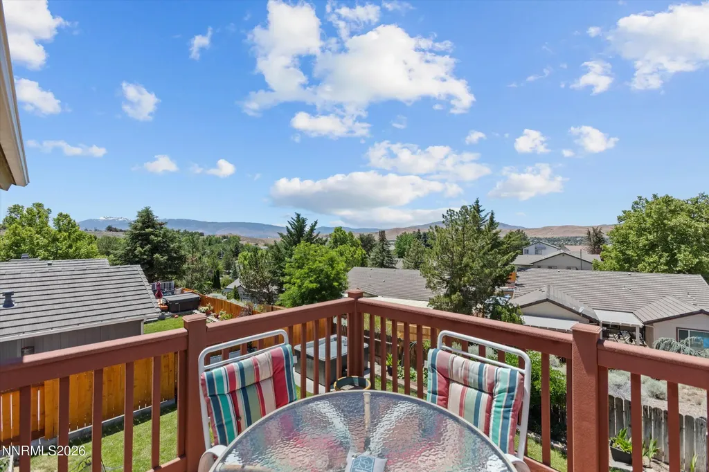 5225 Canyon Crest Sparks NV 89436