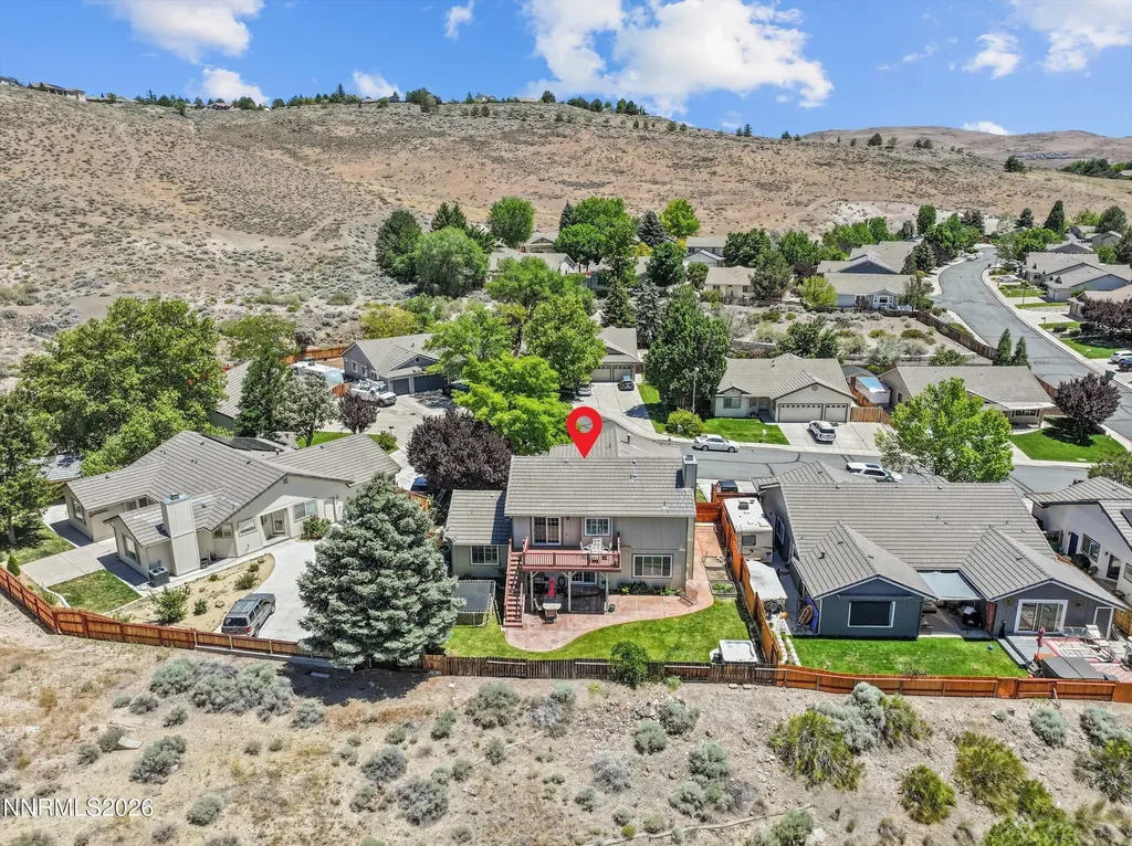 5225 Canyon Crest Sparks NV 89436