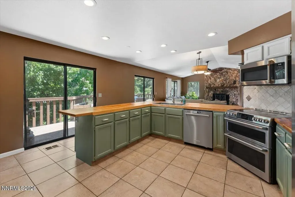 3070 Natalie Reno NV 89509