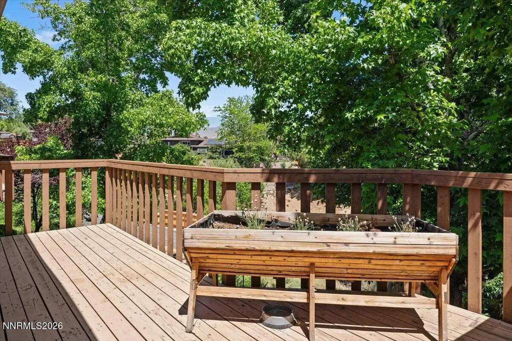 3070 Natalie Reno NV 89509