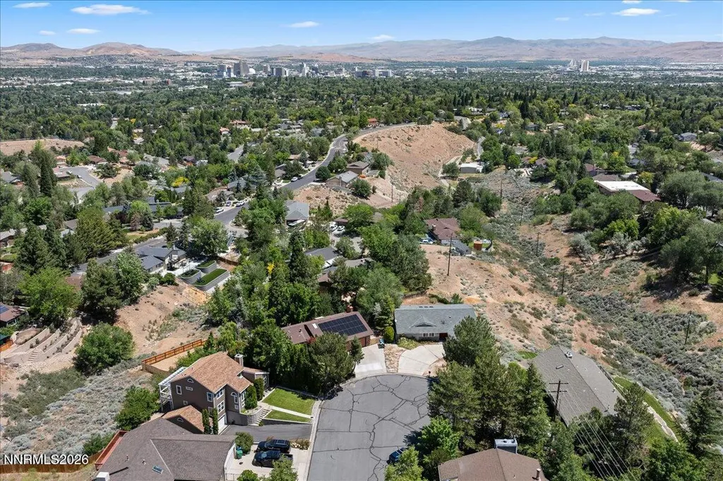 3070 Natalie Reno NV 89509