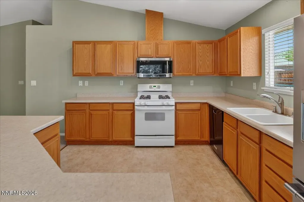 2385 Lenticular Spanish Springs NV 89441