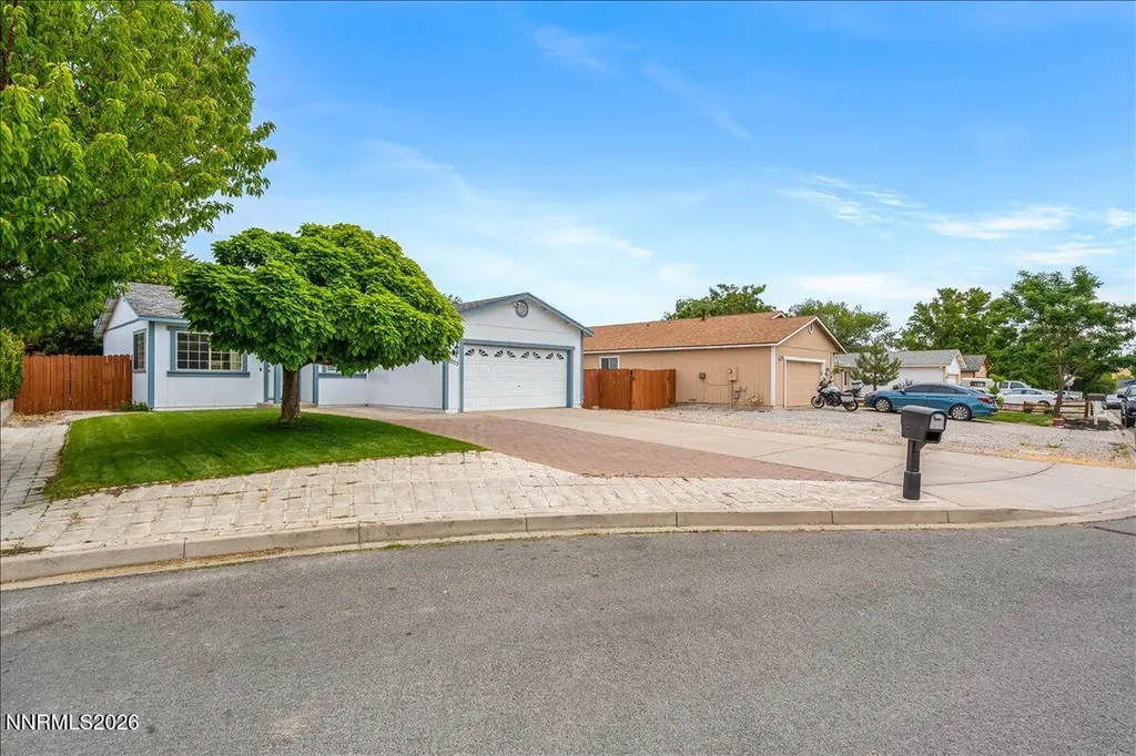 6375 Ottawa Sun Valley NV 89433