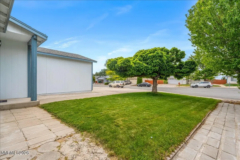 6375 Ottawa Sun Valley NV 89433