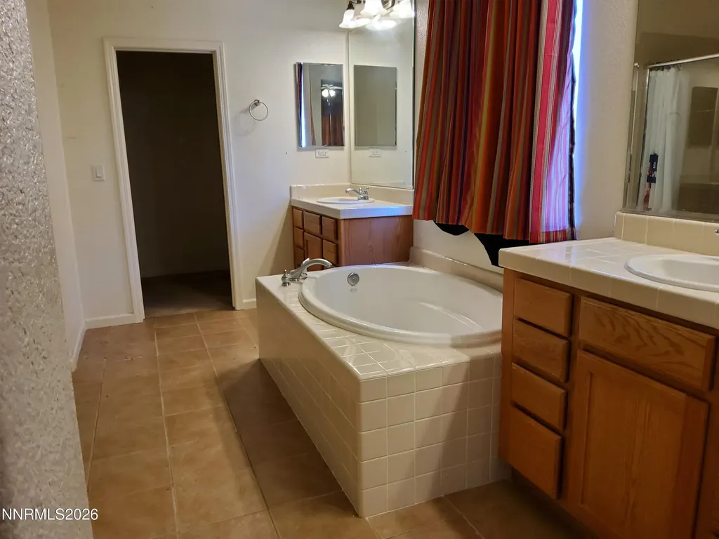 1675 Jewel Ridge Reno NV 89506