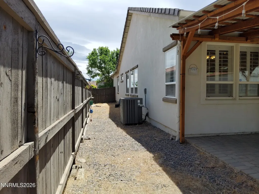1675 Jewel Ridge Reno NV 89506