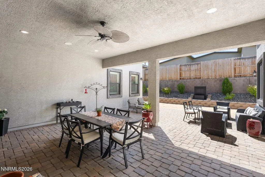 2268 Paint Horse Reno NV 89521