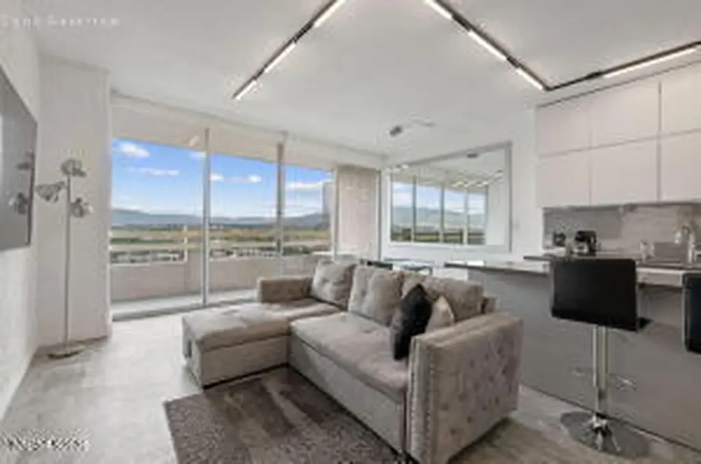 100 Arlington Reno NV 89501