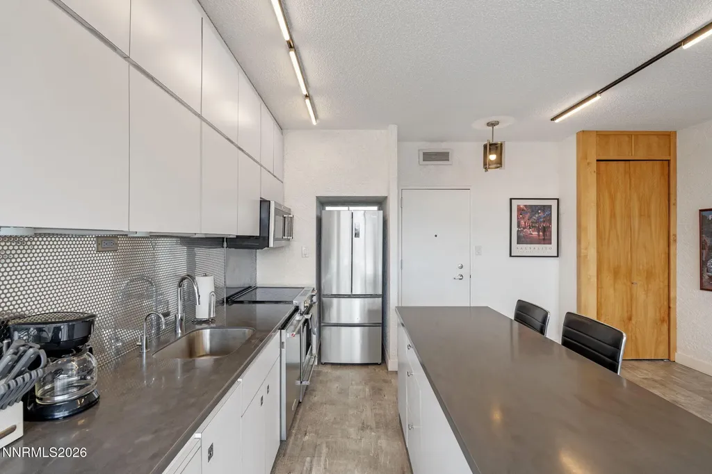 100 Arlington Reno NV 89501
