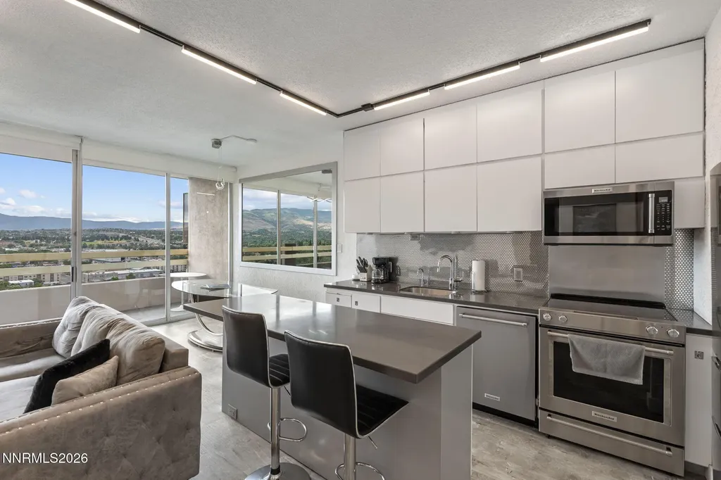 100 Arlington Reno NV 89501