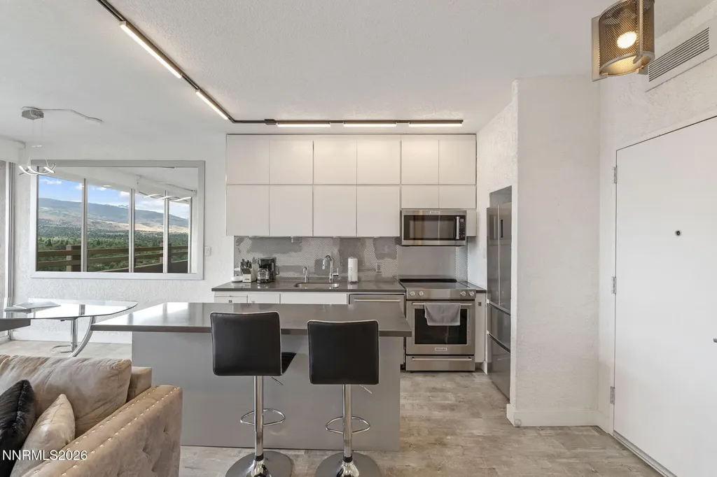 100 Arlington Reno NV 89501