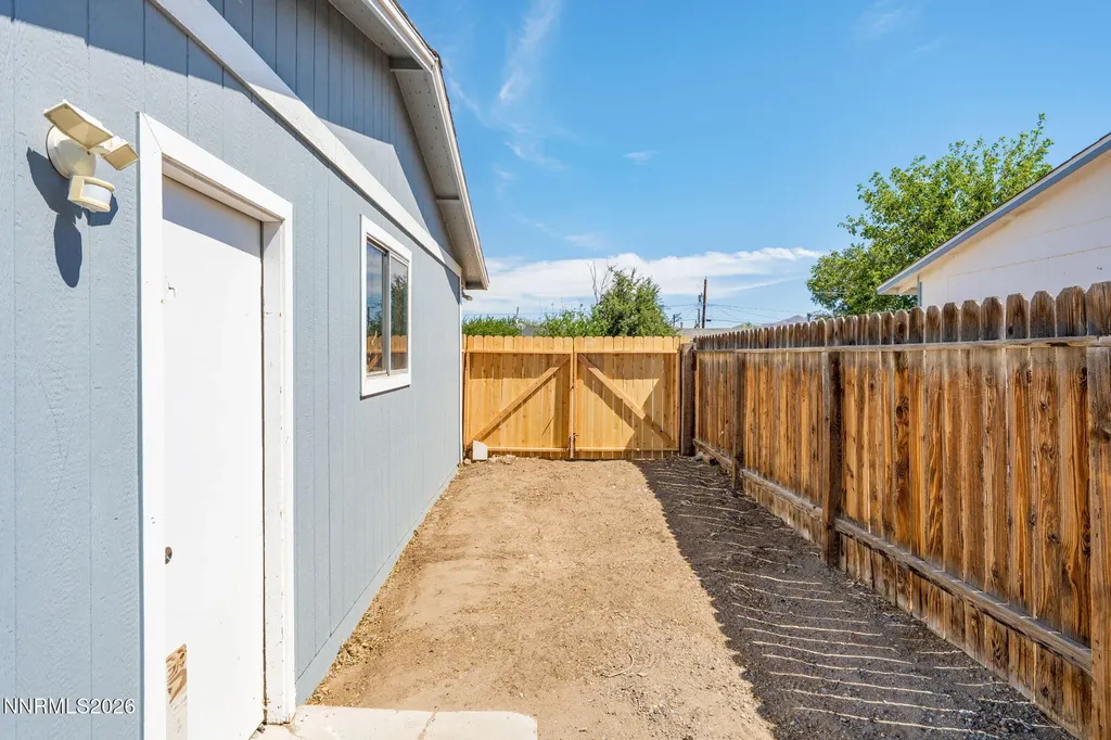 335 Mccart Fernley NV 89408