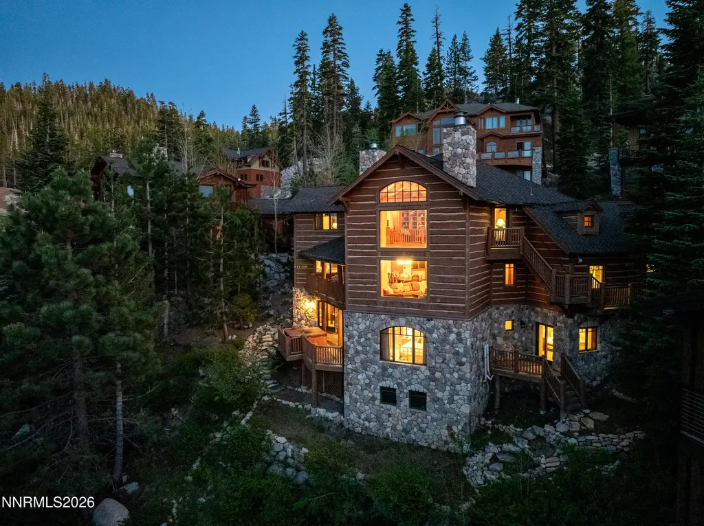 1631 Needle Peak Stateline NV 89449
