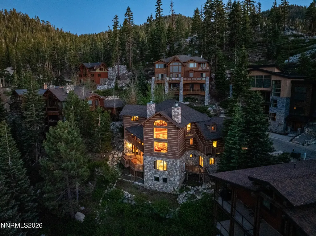 1631 Needle Peak Stateline NV 89449