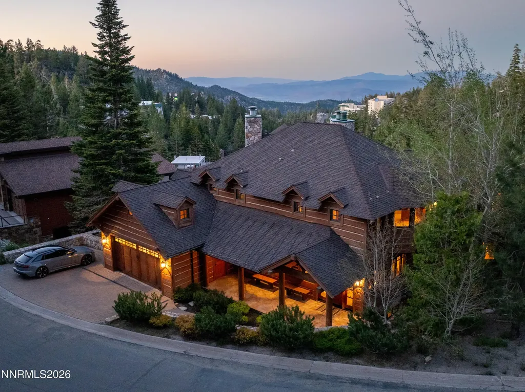 1631 Needle Peak Stateline NV 89449