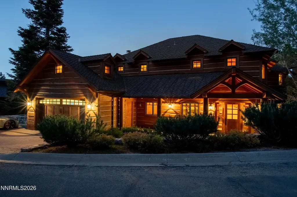1631 Needle Peak Stateline NV 89449