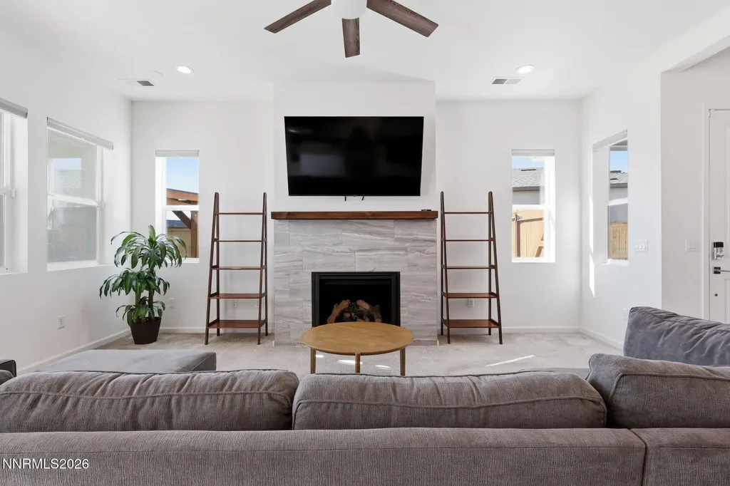 7334 Oakmont Sparks NV 89436