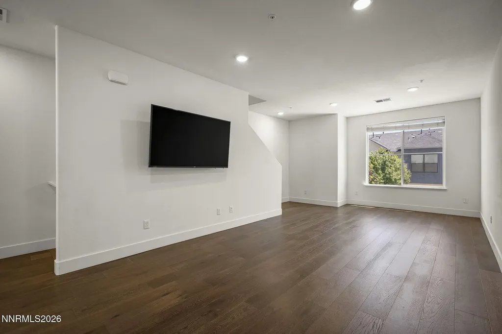 4915 Ciarra Kennedy Reno NV 89503