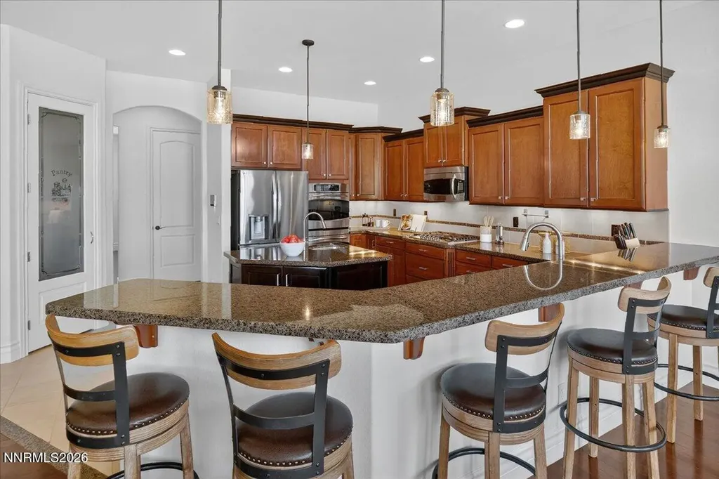 6527 Rey Del Sierra Sparks NV 89436