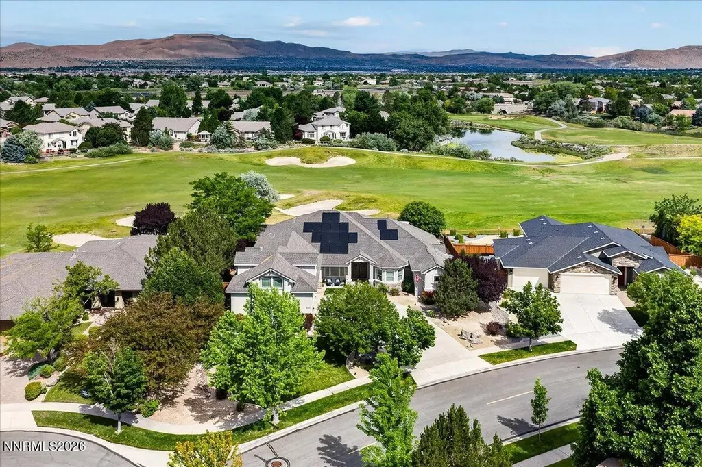 6527 Rey Del Sierra Sparks NV 89436