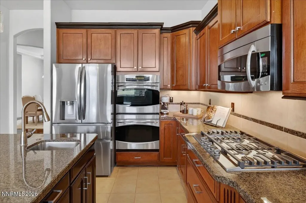 6527 Rey Del Sierra Sparks NV 89436