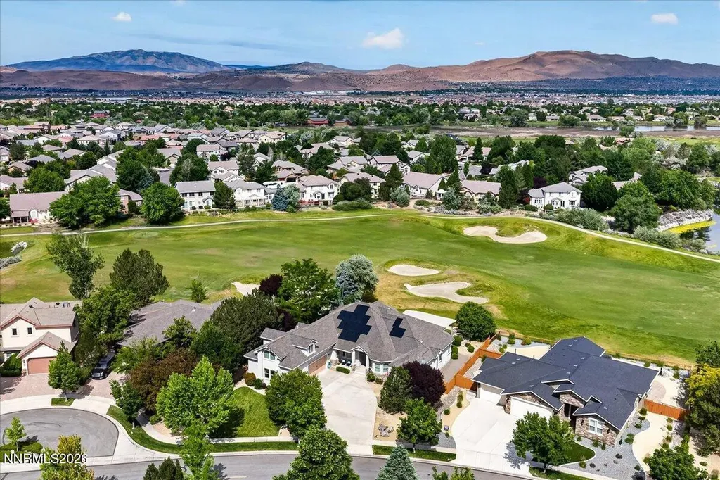 6527 Rey Del Sierra Sparks NV 89436