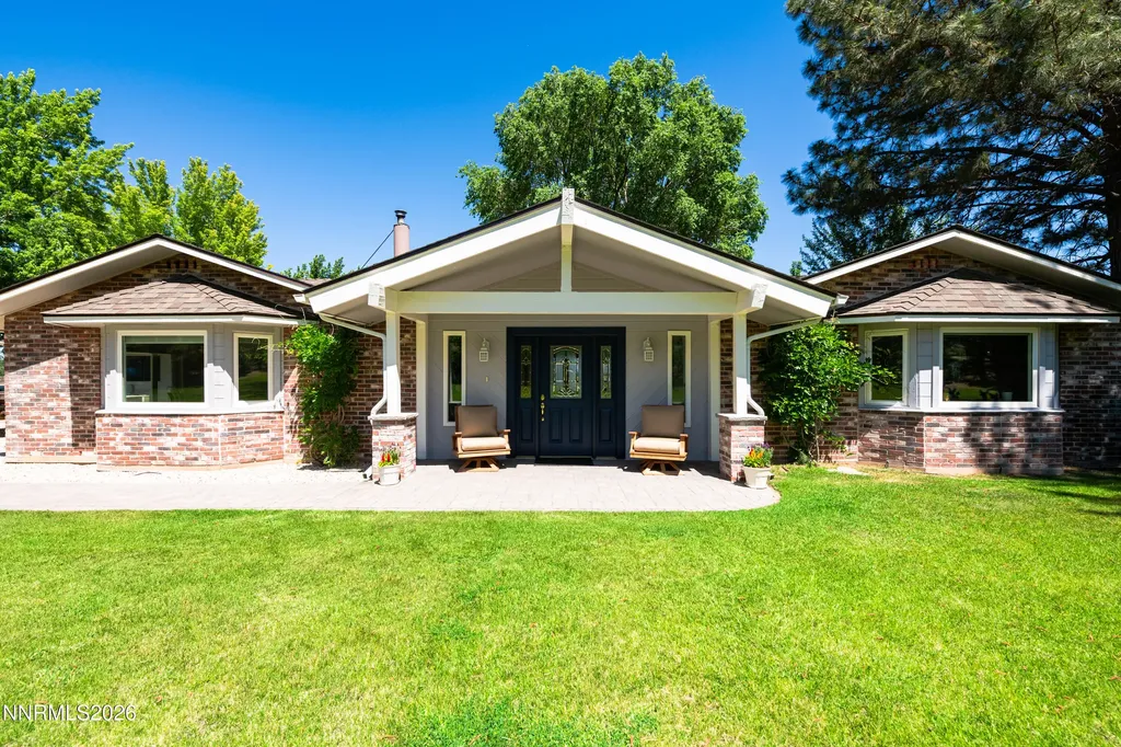 697 Indian Trail Gardnerville NV 89460