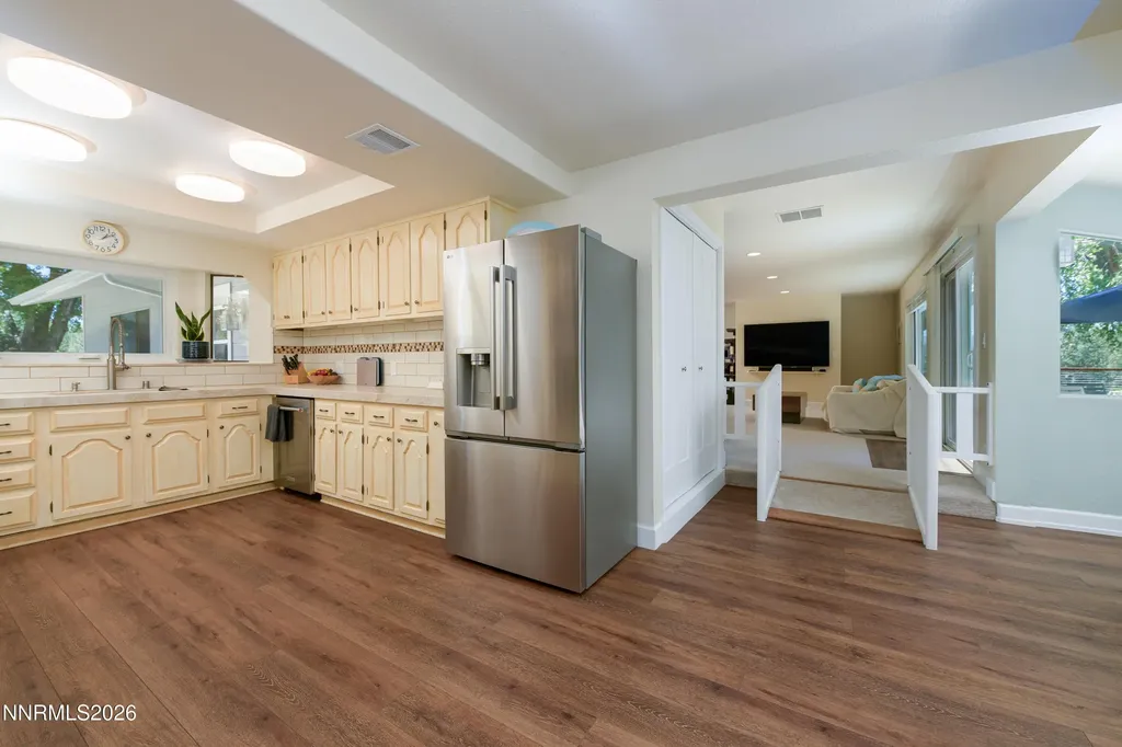 697 Indian Trail Gardnerville NV 89460