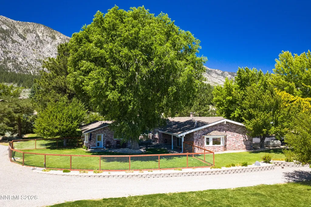 697 Indian Trail Gardnerville NV 89460