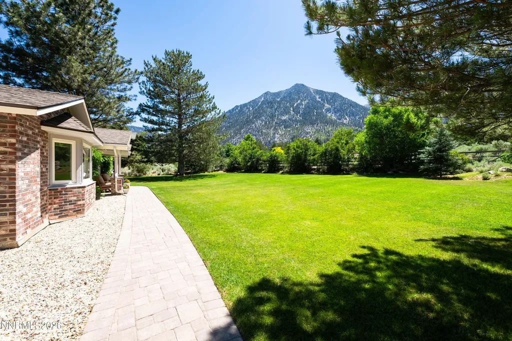 697 Indian Trail Gardnerville NV 89460