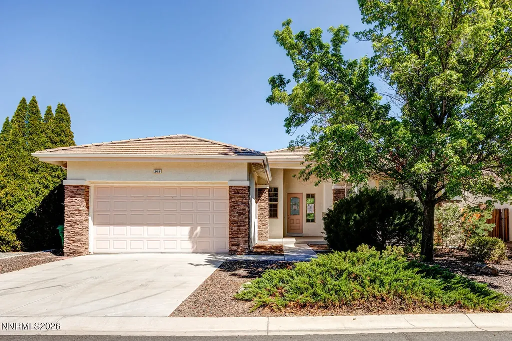 208 La Costa Dayton NV 89403